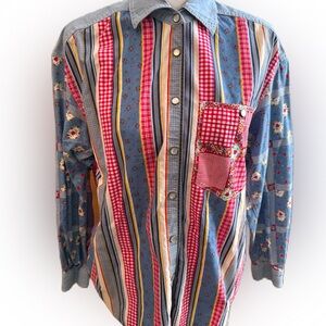 Vintage Liz Wear Liz Claiborne Country Blouse With Pearl Snap Buttons. Size M